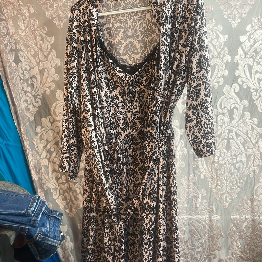 Marilyn nightgown and robe set - Picture 4 of 6